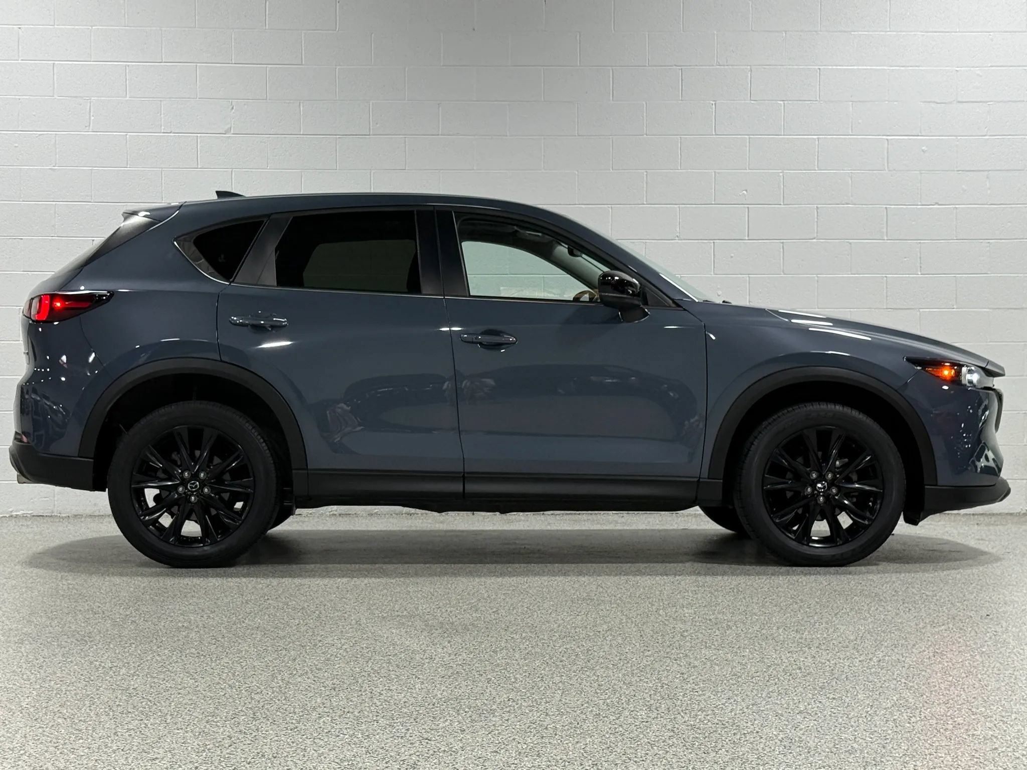 Used 2022 MAZDA CX-5 Carbon Edition AWD/4WD image 5
