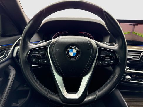 Used 2021 BMW 530i w/ Convenience Package RWD image 20