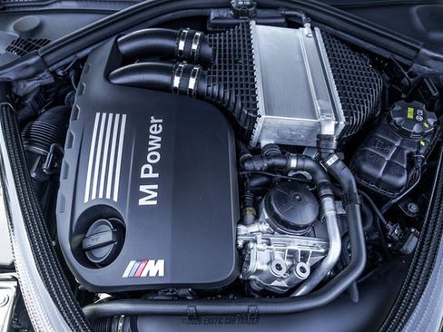 Used 2020 BMW M4 Convertible w/ Competition Package RWD image 27