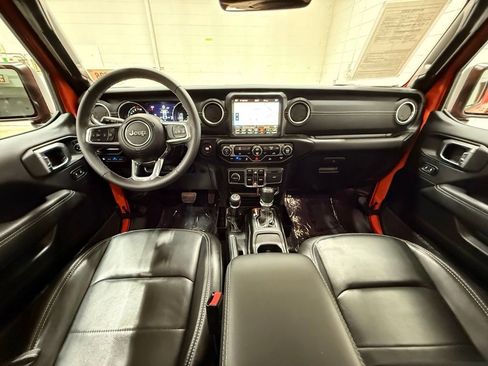 Used 2023 Jeep Wrangler Unlimited Sahara AWD/4WD image 30