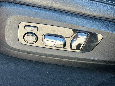 Used 2021 BMW X6 M50i w/ Executive Package image 25