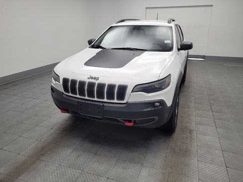 Used 2019 Jeep Cherokee Trailhawk w/ Cold Weather Group AWD/4WD image 15