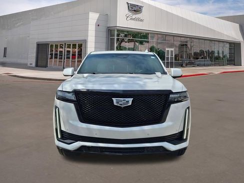 Used 2022 Cadillac Escalade Sport w/ Touring Package image 2