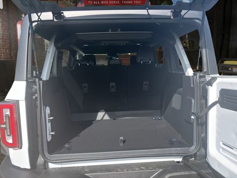 New 2026 Ford Bronco Outer Banks w/ Sasquatch Package AWD/4WD image 10