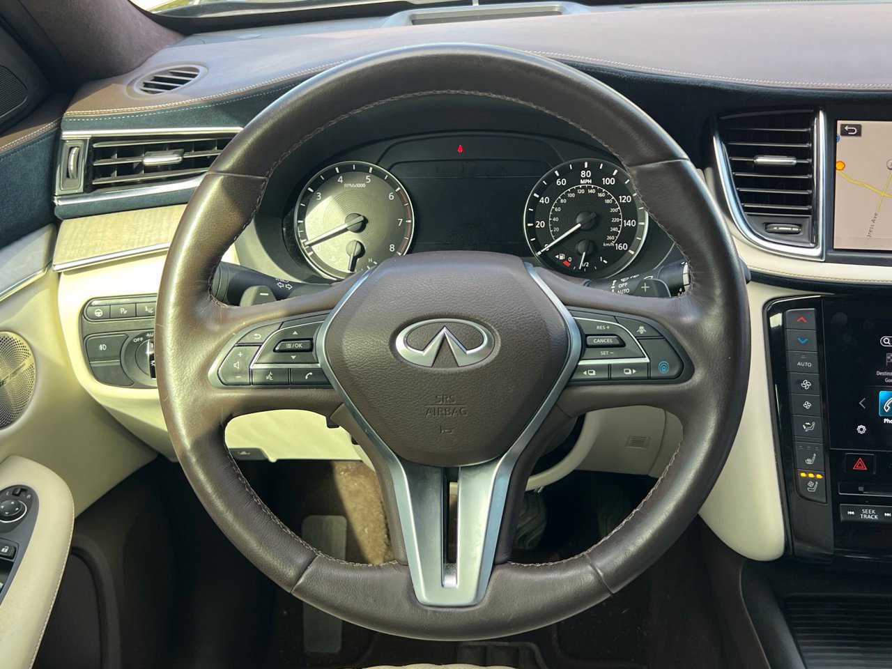 Used 2021 INFINITI QX50 Autograph w/ Premium White Leather Package FWD image 15