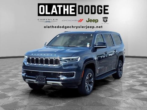 Certified 2024 Jeep Wagoneer L Series III w/ Flexible Seating Group AWD/4WD image 1