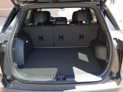 New 2027 Chevrolet Equinox LT w/ Convenience Package II AWD/4WD image 7