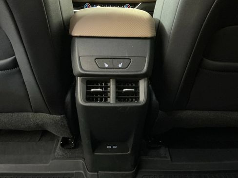 Used 2025 Chevrolet Equinox ACTIV w/ Safety and Technology Package FWD image 26