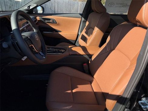 New 2025 Toyota Crown Signia image 11