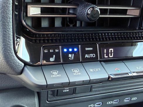 Certified 2026 Toyota Land Cruiser w/ Premium Package AWD/4WD image 23