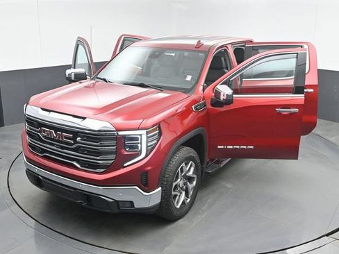 Used 2023 GMC Sierra 1500 SLT w/ SLT Premium Plus Package AWD/4WD image 51