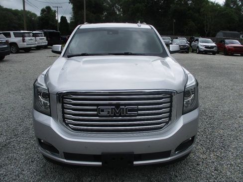 Used 2019 GMC Yukon SLT w/ Premium Edition AWD/4WD image 8