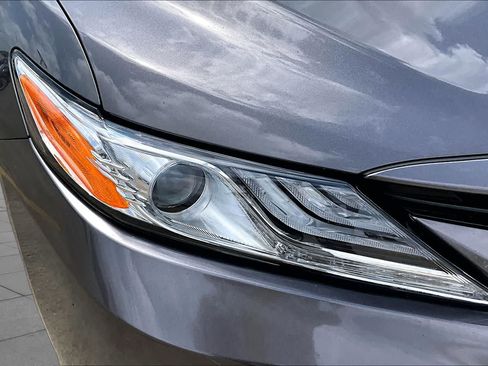 Used 2024 Toyota Camry XLE FWD image 28