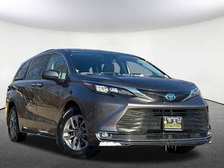 Used 2024 Toyota Sienna XLE video 2