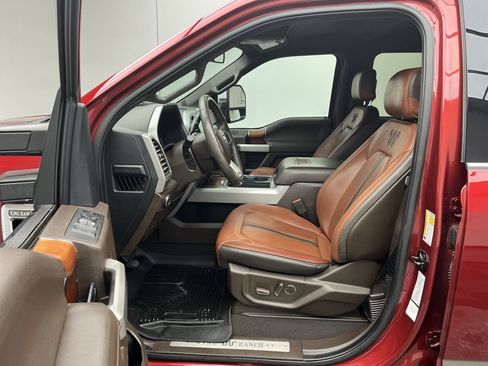 Used 2019 Ford F250 King Ranch w/ Chrome Package image 3