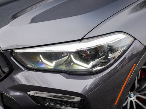 Used 2022 BMW X6 xDrive40i w/ M Sport Package image 3