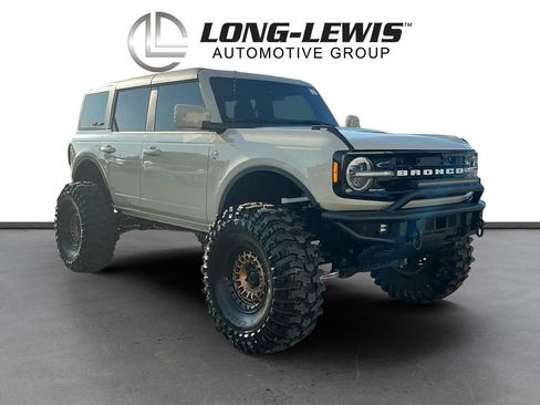 Used 2025 Ford Bronco Outer Banks AWD/4WD image 10