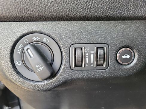 Used 2018 Dodge Challenger GT w/ Driver Convenience Group AWD/4WD image 16