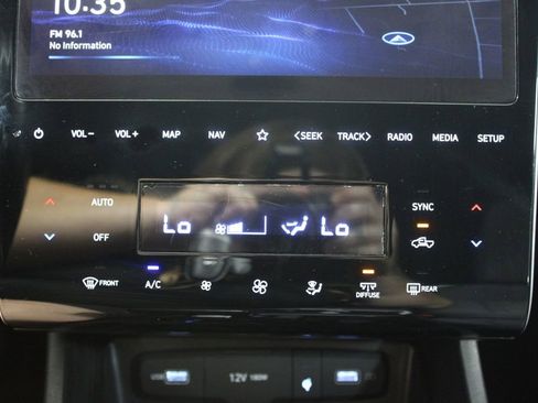 Used 2023 Hyundai Santa Cruz SEL Premium image 41