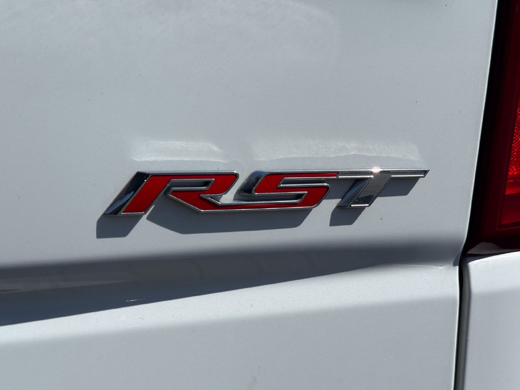 Used 2023 Chevrolet Silverado 1500 RST w/ Z71 Off-Road Package AWD/4WD image 8