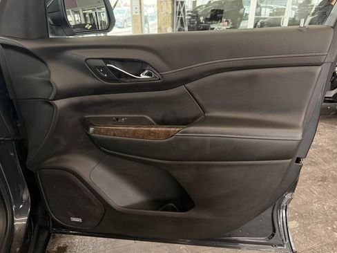 Used 2021 GMC Acadia Denali w/ Denali Ultimate Package image 35