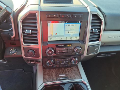 Used 2018 Ford F350 Lariat w/ Lariat Ultimate Package image 28