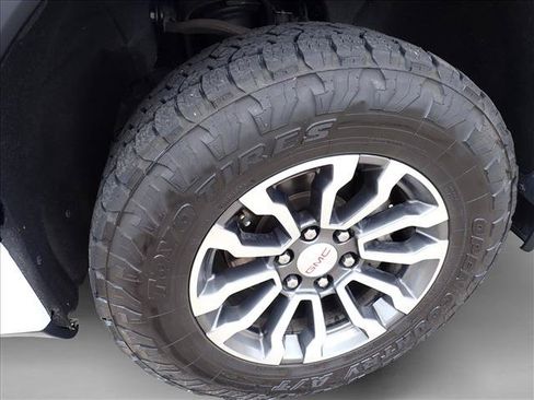 Used 2021 GMC Sierra 1500 AT4 AWD/4WD image 7