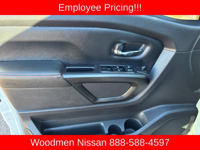 Used 2021 Nissan Titan PRO-4X w/ Pro-4x Utility Package AWD/4WD image 15