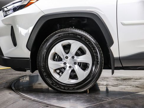 Certified 2025 Toyota RAV4 LE FWD image 9