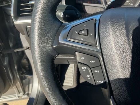 Used 2024 Ford Edge Titanium image 10