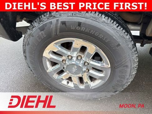 Used 2011 Chevrolet Silverado 2500 LT w/ Interior Plus Package AWD/4WD image 10
