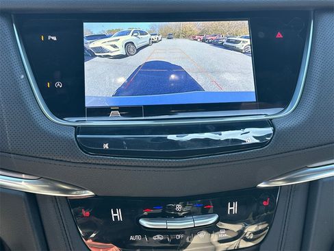 New 2026 Cadillac XT5 Luxury image 28