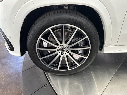 Used 2026 Mercedes-Benz GLS 450 4MATIC image 34