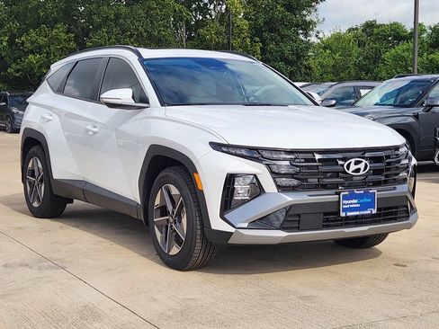 Used 2026 Hyundai Tucson SEL FWD image 3