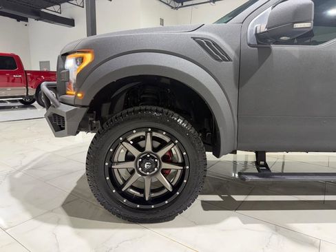 Used 2018 Ford F150 Raptor w/ Equipment Group 802A Luxury image 8