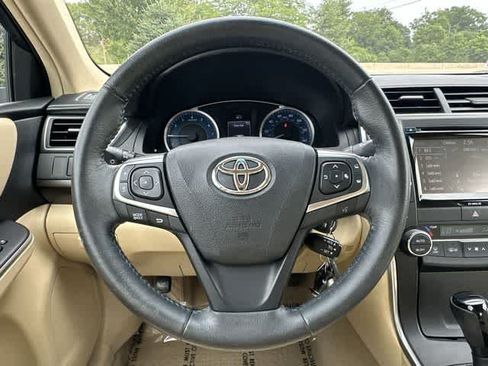 Used 2017 Toyota Camry XLE FWD image 7