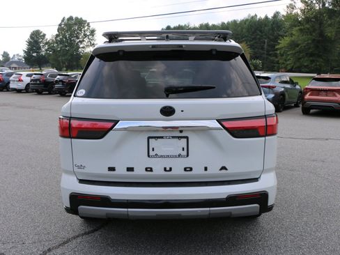 Used 2024 Toyota Sequoia Limited w/ Tow Technology Package AWD/4WD image 4