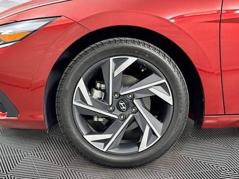 Certified 2025 Hyundai Elantra Sport w/ Cargo Package image 30