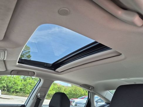 Used 2024 Honda Accord EX image 19