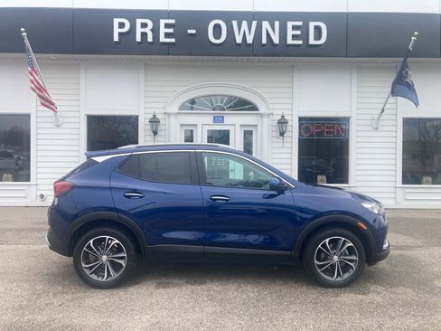 Certified 2023 Buick Encore GX Select w/ Safety Package II FWD image 4