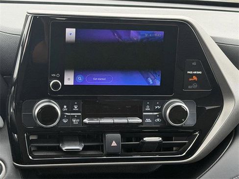Certified 2024 Toyota Highlander LE image 15