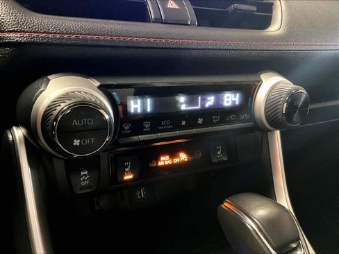 Used 2023 Toyota RAV4 SE image 26