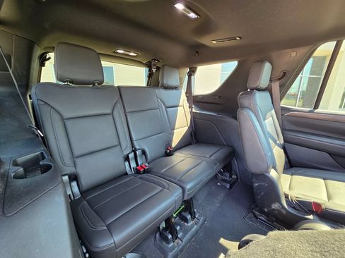 Used 2023 Chevrolet Tahoe Z71 AWD/4WD image 9