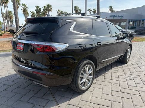 Used 2022 Buick Enclave Premium w/ Experience Buick Package FWD image 4