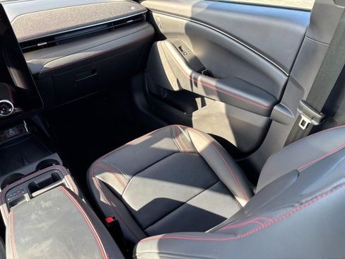 Used 2025 Ford Mustang Mach-E Premium w/ Sport Appearance Package image 15