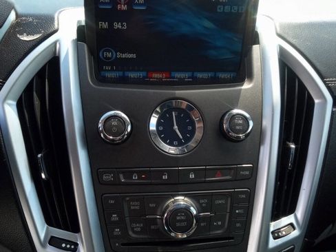 Used 2011 Cadillac SRX Luxury image 15