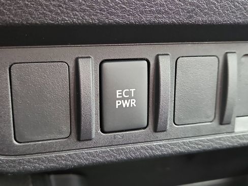 Used 2021 Toyota Tacoma SR w/ SR Convenience Package RWD image 22