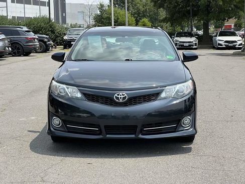 Used 2014 Toyota Camry SE FWD image 4
