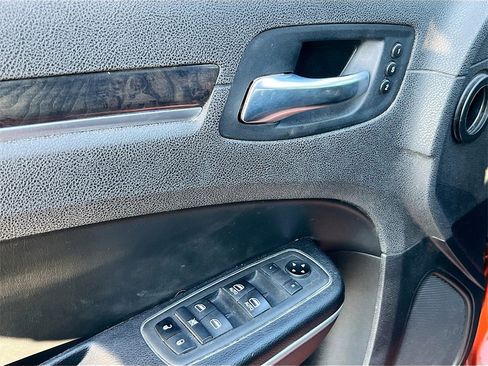 Used 2021 Chrysler 300 Touring L image 17