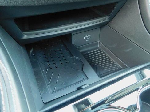 New 2026 Chrysler Pacifica Limited w/ S Appearance Package image 30